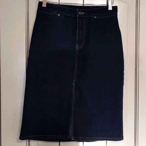 GAP Stretch Knees Length Denim Skirt Size 6 with Split - Picture 1 of 9